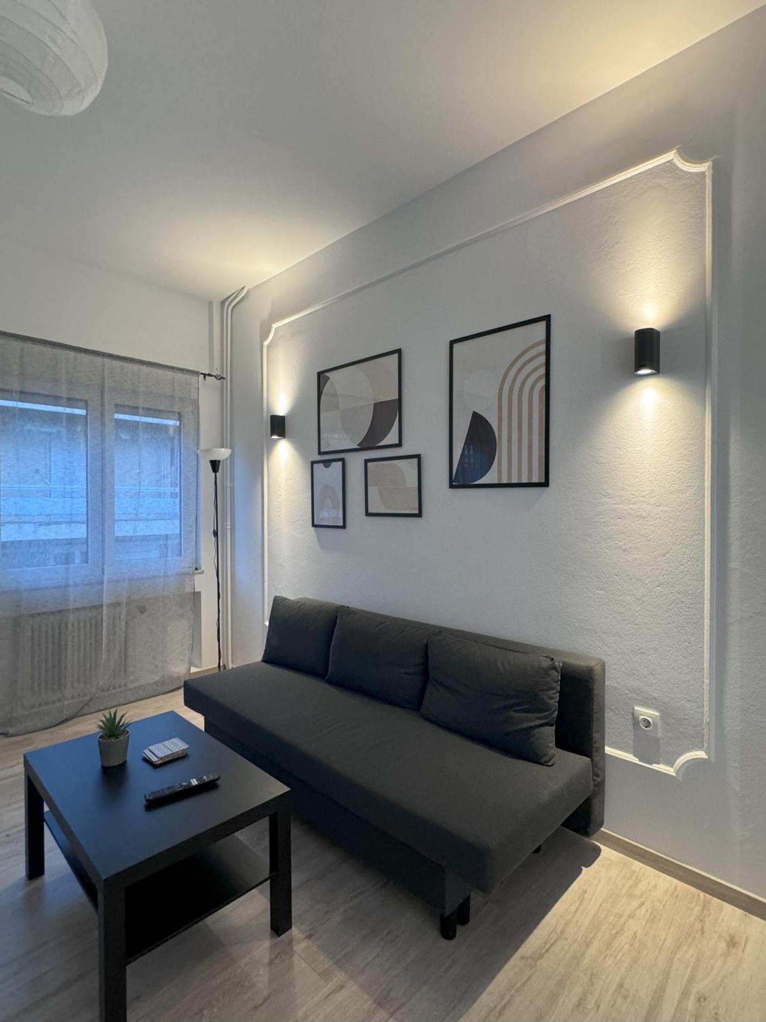 Ntinos Apartment Center Exarcheia เอเธนส์ ภายนอก รูปภาพ